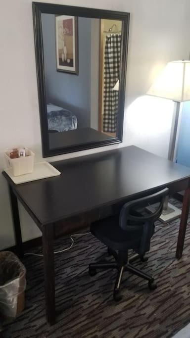 Osu King Bed Hotel Room 109 Wi-Fi Booking สติลวอเตอร์ ภายนอก รูปภาพ